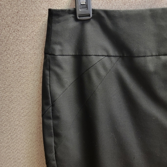 The Limited Pencil Skirt - Picture 3 of 4
